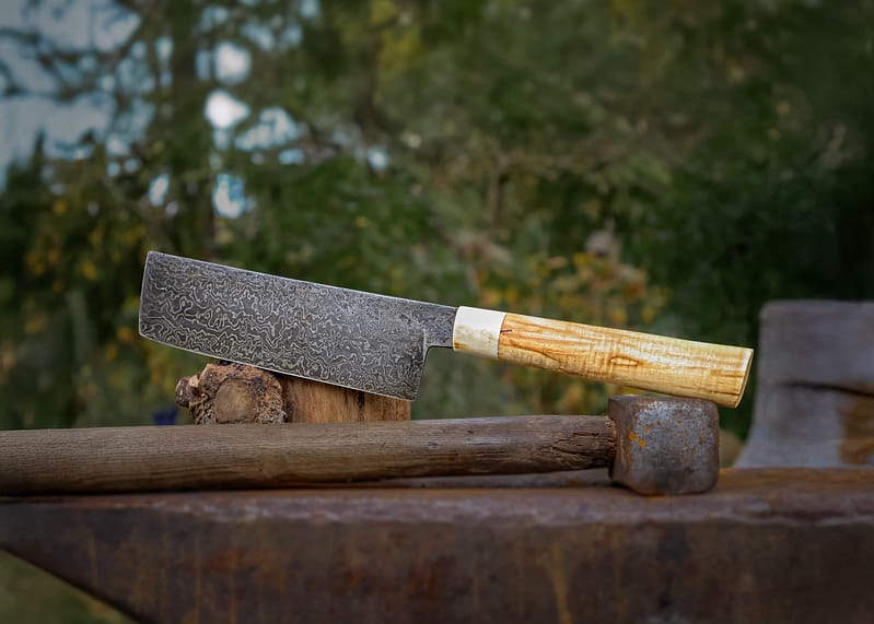 Damaszener Nakiri Küchenmesser mit Griff aus Riegel-Kastanie und Hirschhorn